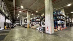 Gul Way (D22), Warehouse #588091951